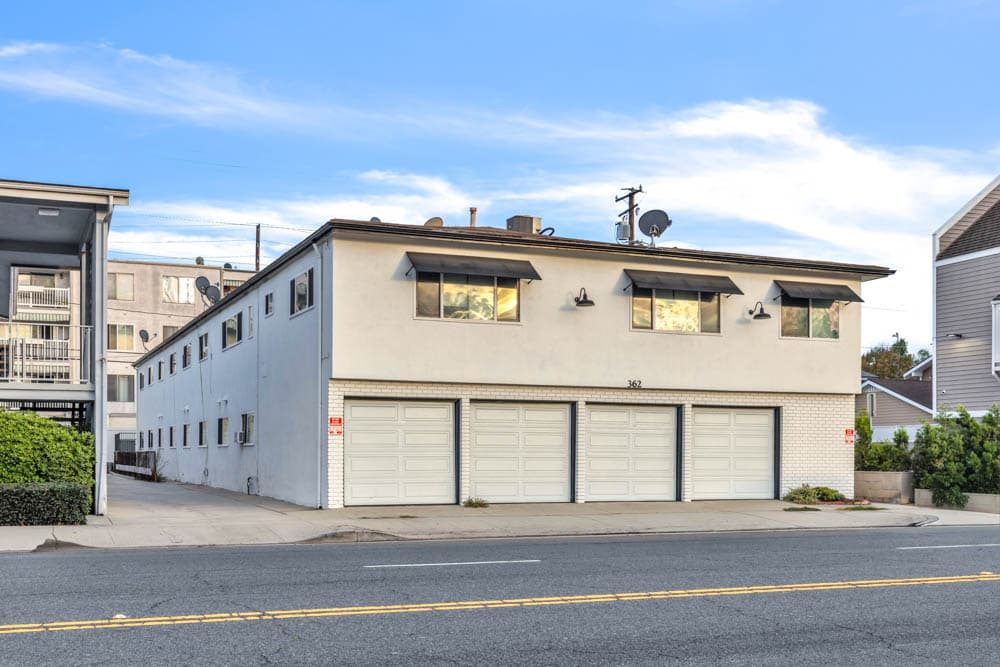362 Redondo Ave Apartments