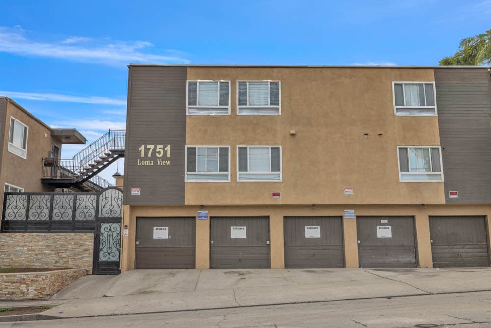 Loma View Apartments