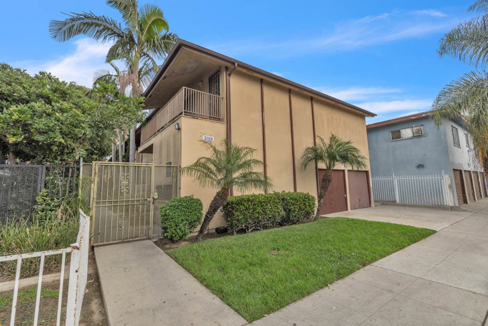 2018 Locust Ave Apartments