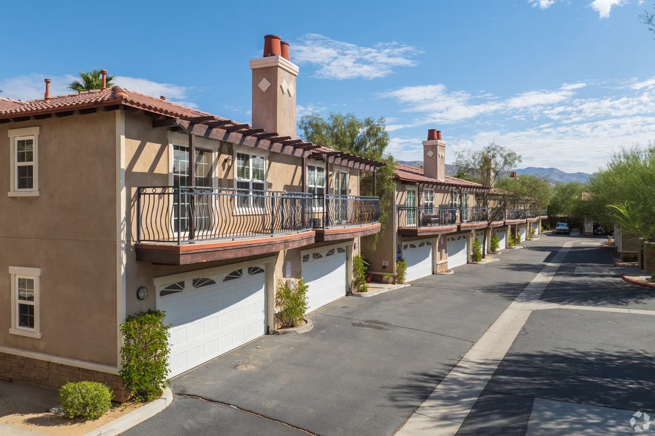 Willow Crest Townhomes